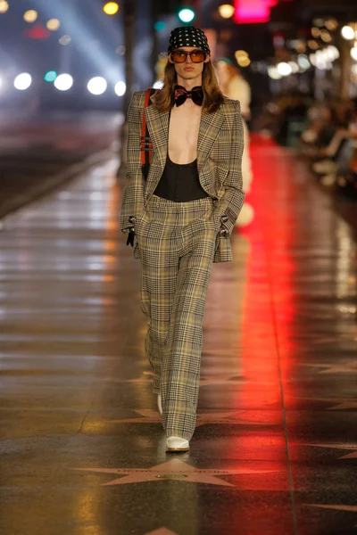 Look 57